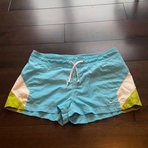 Nike Women’s Board Shorts Size S 4-6 P Like New